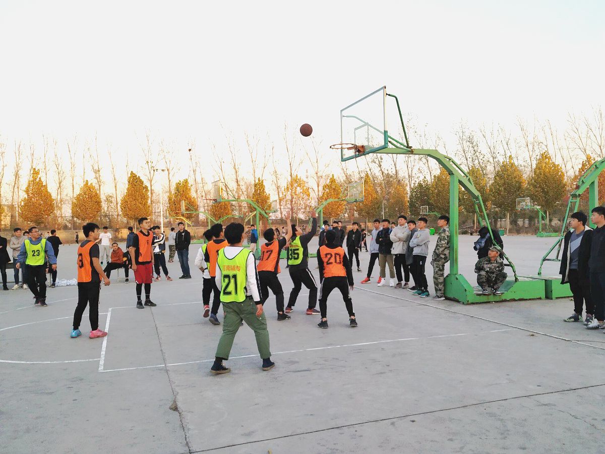河南工业大学应用技术学院篮球友谊对抗赛